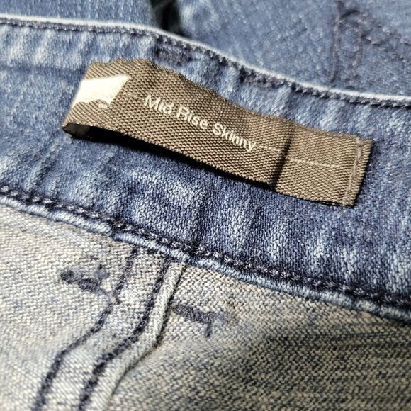 Levis Mid Rise Skinny Jeans Womens Size 25 Medium Wash Denim Pants - Picture 4 of 5